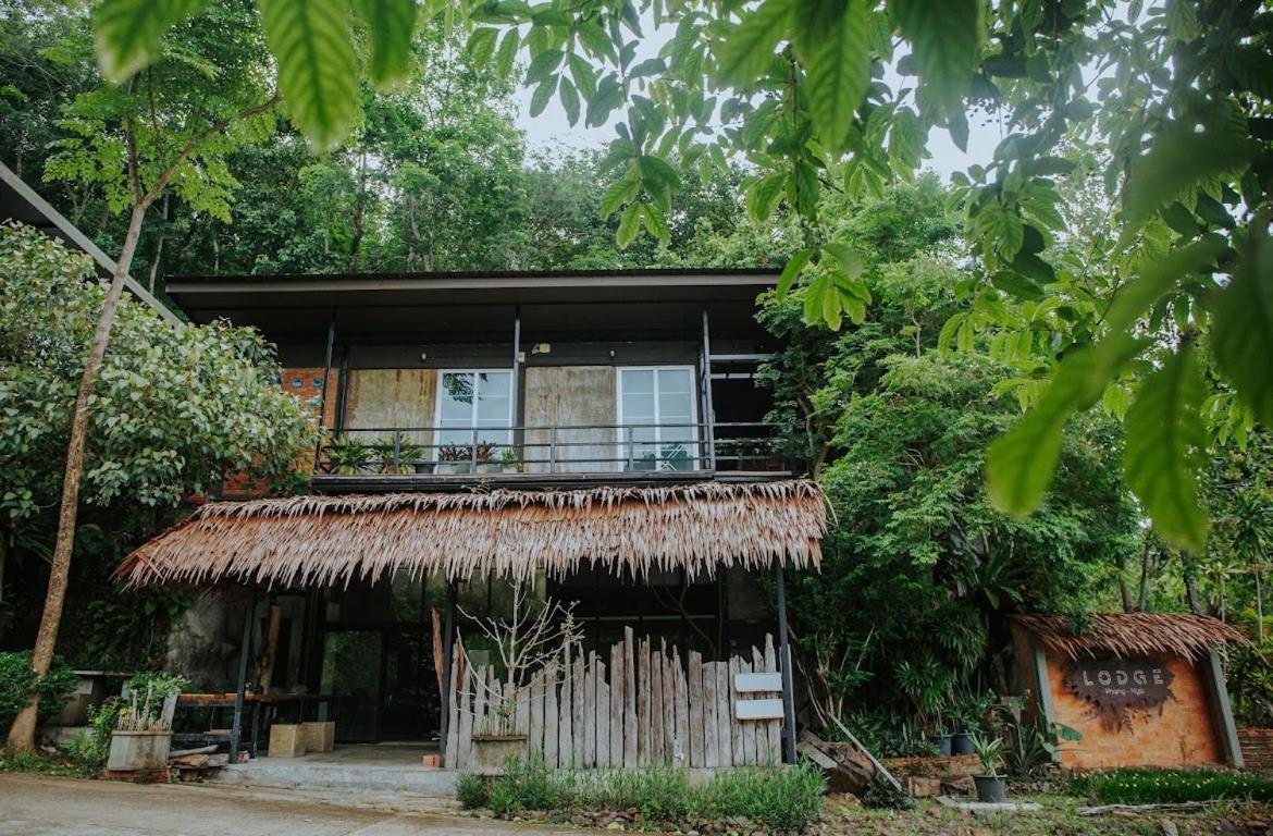 Lodge Phang Nga Boutique Exterior foto