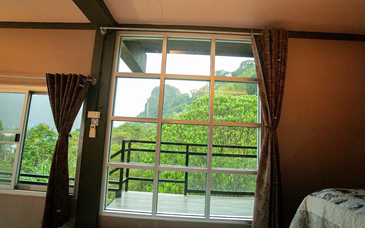 Lodge Phang Nga Boutique Exterior foto